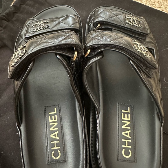 Chanel Lambskin Quilted Dad Chain CC Slide Sandals - Picture 4 of 6